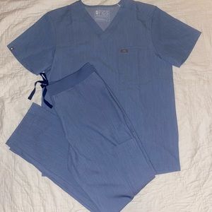 Men’s Medium Heather Indigo Figs Scrub Set